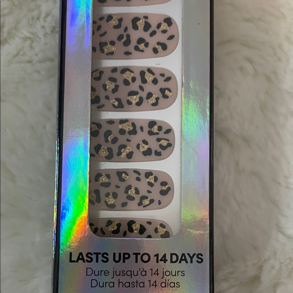 Dashing Diva Gloss Gel Nail Strips - Leopard Print - Picture 4 of 4